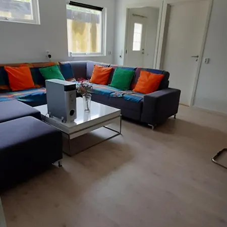 Апартаменти In Easy Accessible New Near Stave Church Берген